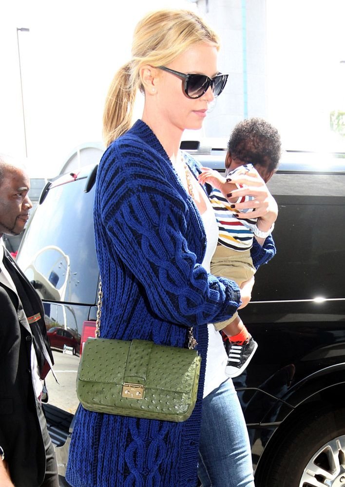 Για μια τσάντα Hermes -Σάλος με τις εικόνες από τα σφαγεία στρουθοκαμήλων [εικόνες] | iefimerida.gr 8