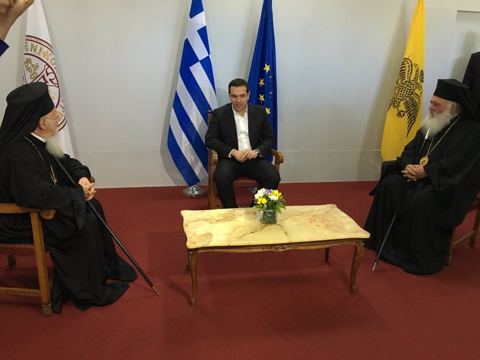 Στη Λέσβο ο Πάπας Φραγκίσκος -Ιστορική επίσκεψη για το προσφυγικό | iefimerida.gr 32