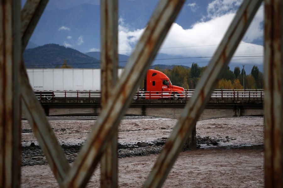 Χιλή: 4 εκατ. άνθρωποι χωρίς νερό μετά τις καταστροφικές πλημμύρες [εικόνες] | iefimerida.gr 0