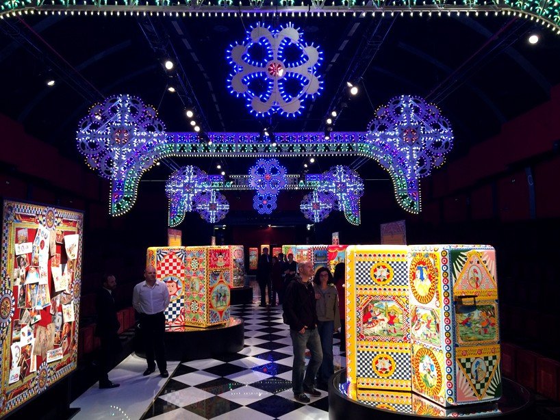 Ψυγεία με υπογραφή υψηλής ραπτικής -Smeg από τους Dolce&Gabbana [εικόνες] | iefimerida.gr 8