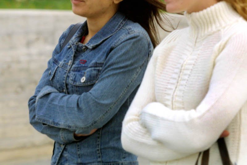 Τι ρούχα προτιμούν οι Ελληνες για το γραφείο -Τι έδειξε έρευνα [εικόνες] | iefimerida.gr 1