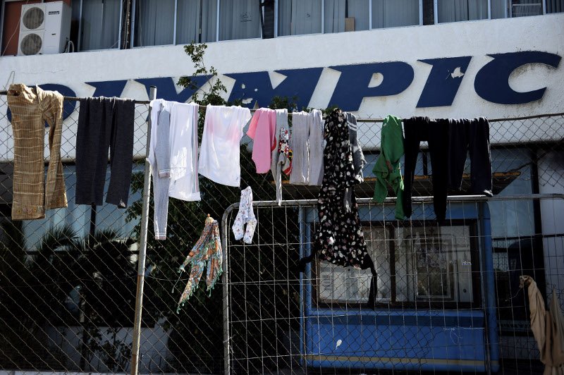 Δραματικό SOS δημάρχων στην κυβέρνηση για τους πρόσφυγες στο Ελληνικό | iefimerida.gr 3