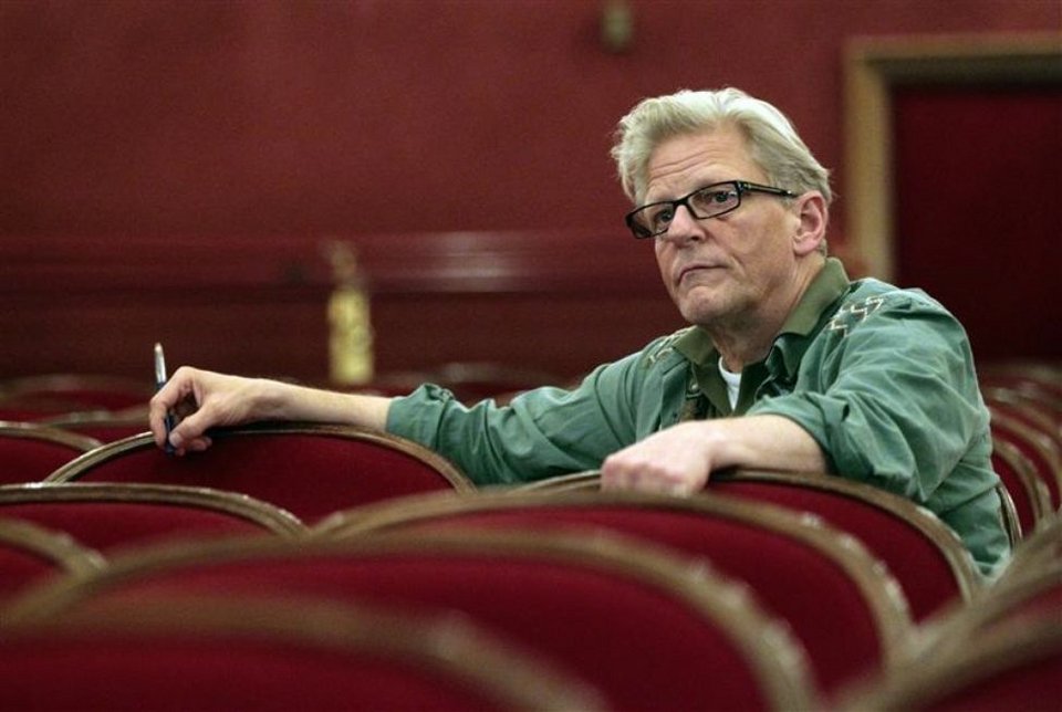 Ποιος είναι ο Γιαν Φαμπρ, ο σκηνοθέτης με τα «παλλόμενα πέη» -Πήγαν να τον δείρουν στο Βέλγιο [εικόνες] | iefimerida.gr 2