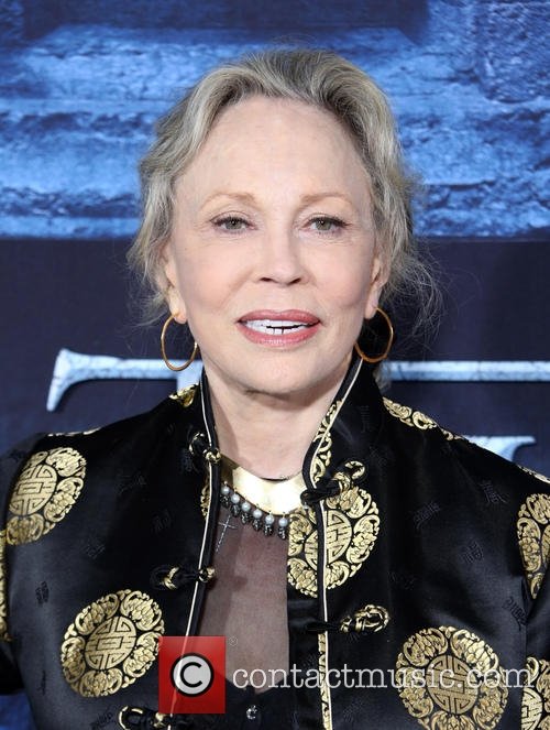 Πανέμορφη η Φέι Νταναγουέι στα 75 της, εμφανίστηκε με το σουτιέν [εικόνες] | iefimerida.gr 5