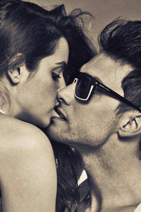 Ποιος είναι ο νεαρός καλλονός για τον οποίο «βουρλίζεται» η Αντζελα στη διαφήμιση viral [εικόνες] | iefimerida.gr 6