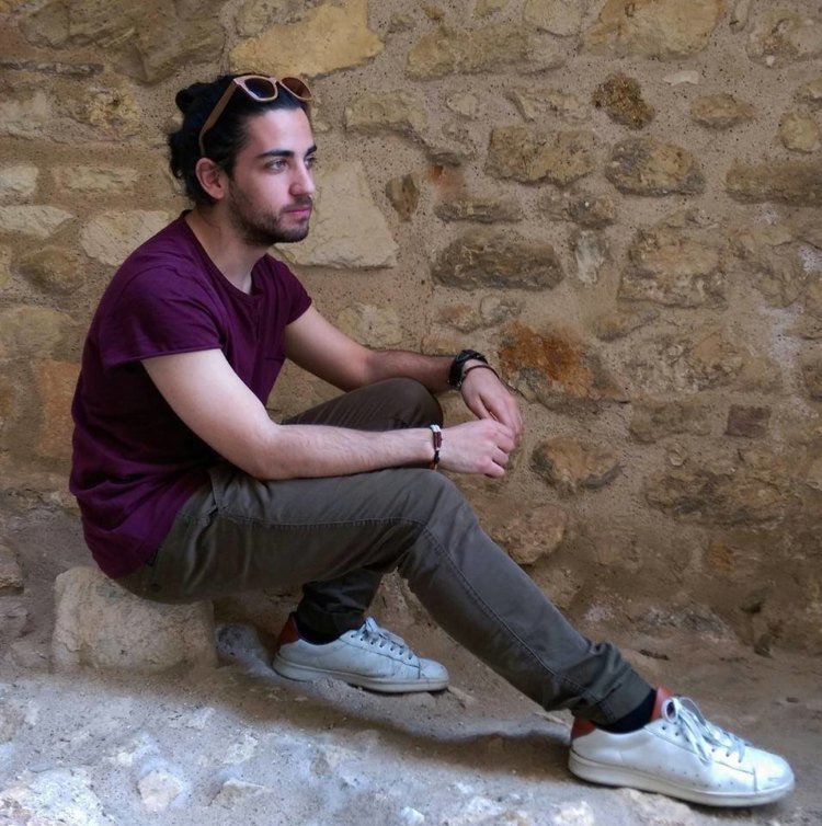 Ο Ελληνας που τρέλανε τα Starbucks -To σχέδιό του τυπώθηκε στα ποτήρια του αμερικανικού κολοσσού [εικόνες] | iefimerida.gr 3