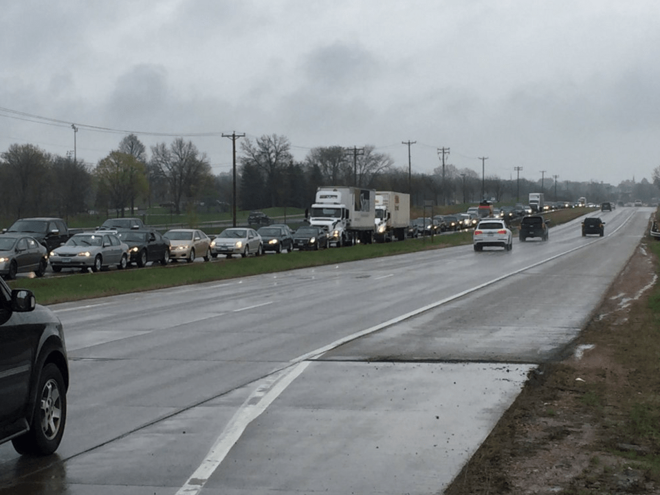 Το απίστευτο σπίτι στο οποίο πέθανε ο Prince –Κατακλύζεται από χιλιάδες φαν του [εικόνες] | iefimerida.gr 13