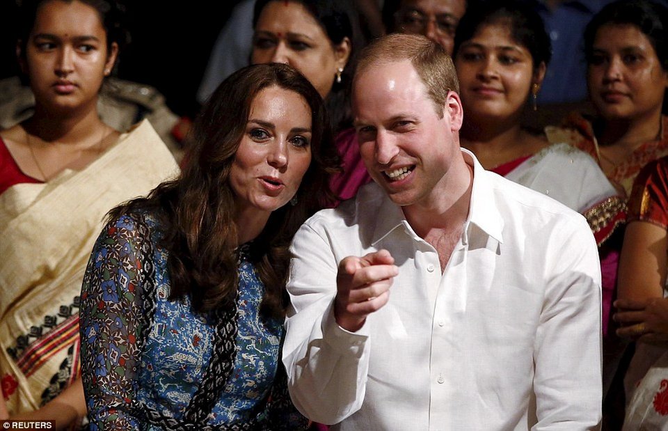 Κέιτ Μίντλετον: Δυο μυστηριώδεις γυναίκες έχουν γίνει η σκιά της [εικόνες]  | iefimerida.gr 4