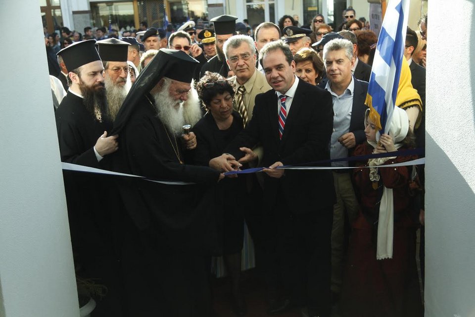 Εγκαινιάστηκε από τον Αρχιεπίσκοπο Ιερώνυμο στην Λέσβο το 10ο κοινωνικό παντοπωλείο της «Αποστολής» [εικόνες] | iefimerida.gr 5