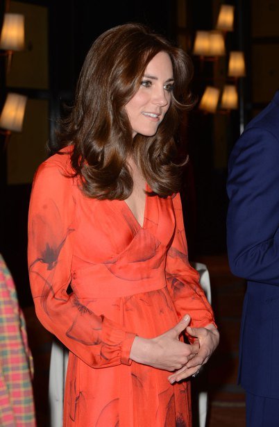 Εγκυος ξανά η Κέιτ Μίντλεντον; Οι φωτογραφίες που φούντωσαν τις φήμες [εικόνες] | iefimerida.gr 0