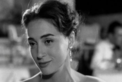 Ελλη Λαμπέτη: Η θυελλώδης ζωή του ομορφότερου ψευδίσματος του ελληνικού θεάτρου [εικόνες & βίντεο] | iefimerida.gr 14