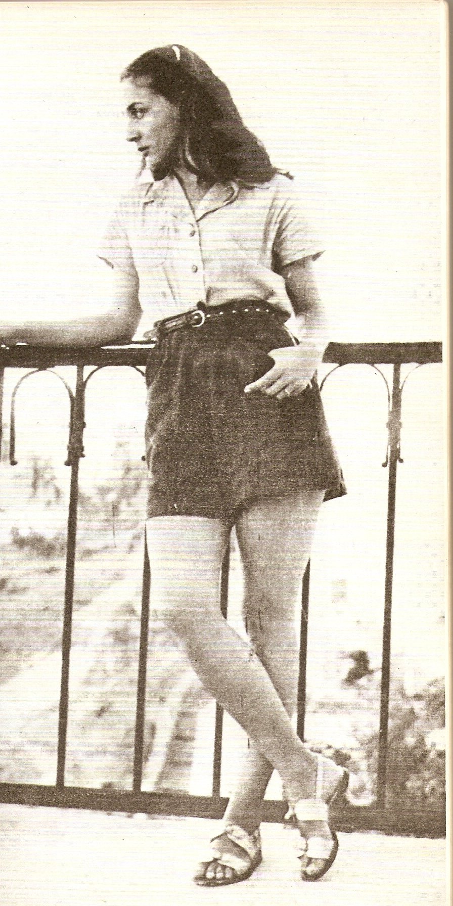 Ελλη Λαμπέτη: Η θυελλώδης ζωή του ομορφότερου ψευδίσματος του ελληνικού θεάτρου [εικόνες & βίντεο] | iefimerida.gr 3