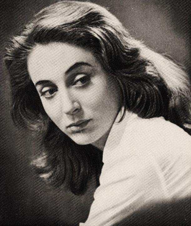 Ελλη Λαμπέτη: Η θυελλώδης ζωή του ομορφότερου ψευδίσματος του ελληνικού θεάτρου [εικόνες & βίντεο] | iefimerida.gr 12