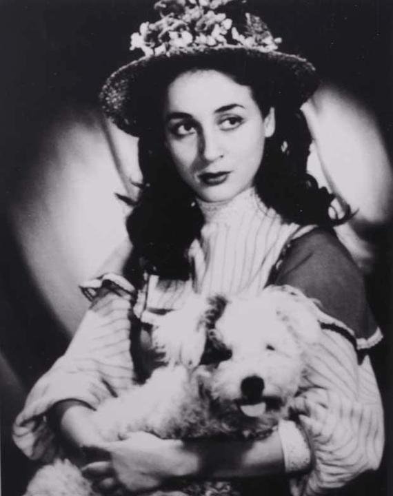 Ελλη Λαμπέτη: Η θυελλώδης ζωή του ομορφότερου ψευδίσματος του ελληνικού θεάτρου [εικόνες & βίντεο] | iefimerida.gr 10