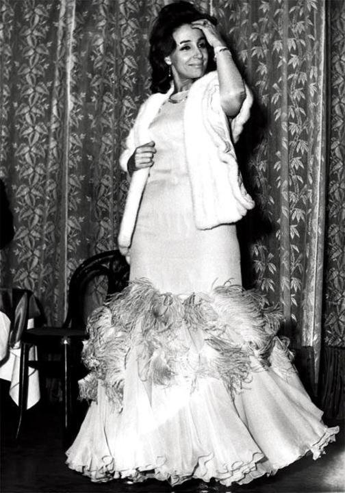 Ελλη Λαμπέτη: Η θυελλώδης ζωή του ομορφότερου ψευδίσματος του ελληνικού θεάτρου [εικόνες & βίντεο] | iefimerida.gr 18