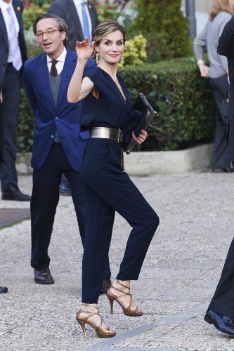 H Λετίσια της Ισπανίας ντύνεται με Ζara ή Mango και προκαλεί παραλήρημα [εικόνες] | iefimerida.gr 9