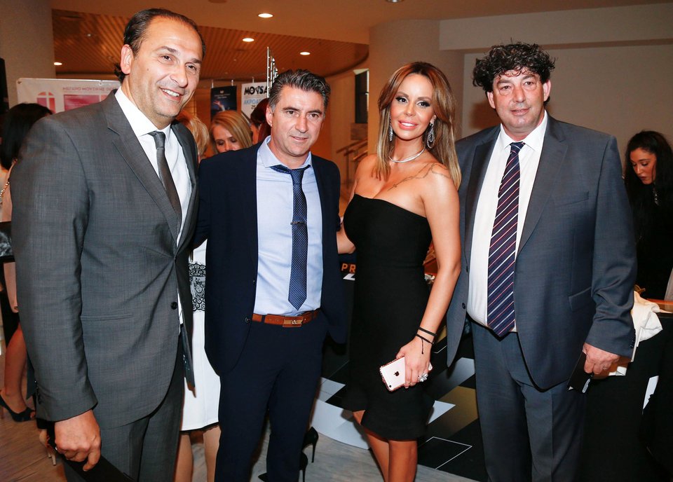 Η Ιωάννα Λίλη έκλεψε  την παράσταση στη γιορτή του ΠΑΟΚ - Στο πλευρό του Ζαγοράκη [εικόνες] | iefimerida.gr 1