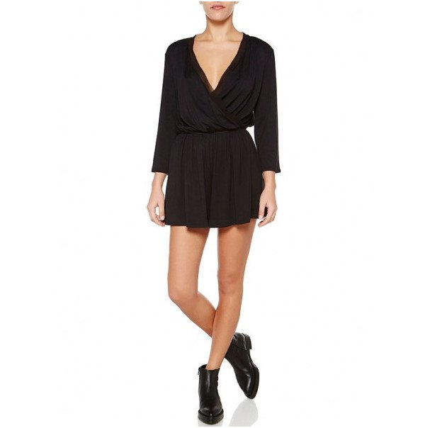 Βιβιάνα Μαραβέγια: Η σχεδιάστρια που φτιάχνει σικ ρούχα με αρχαιοελληνικές πτυχώσεις [εικόνες] | iefimerida.gr 12