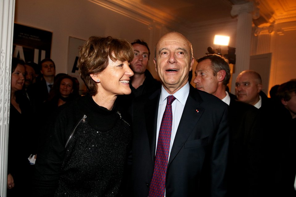 «Ψυχρός, άκαμπτος, χωρίς συναισθήματα» -Τι λέει για τον Αλέν Ζιπέ η οικογένειά του [εικόνες] | iefimerida.gr 2