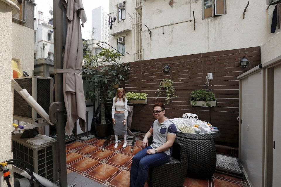  Με 44.000 ευρώ μπορείτε να έχετε και εσείς την Σκάρλετ Γιόχανσον στο σαλόνι σας [εικόνες-βίντεο] | iefimerida.gr 1