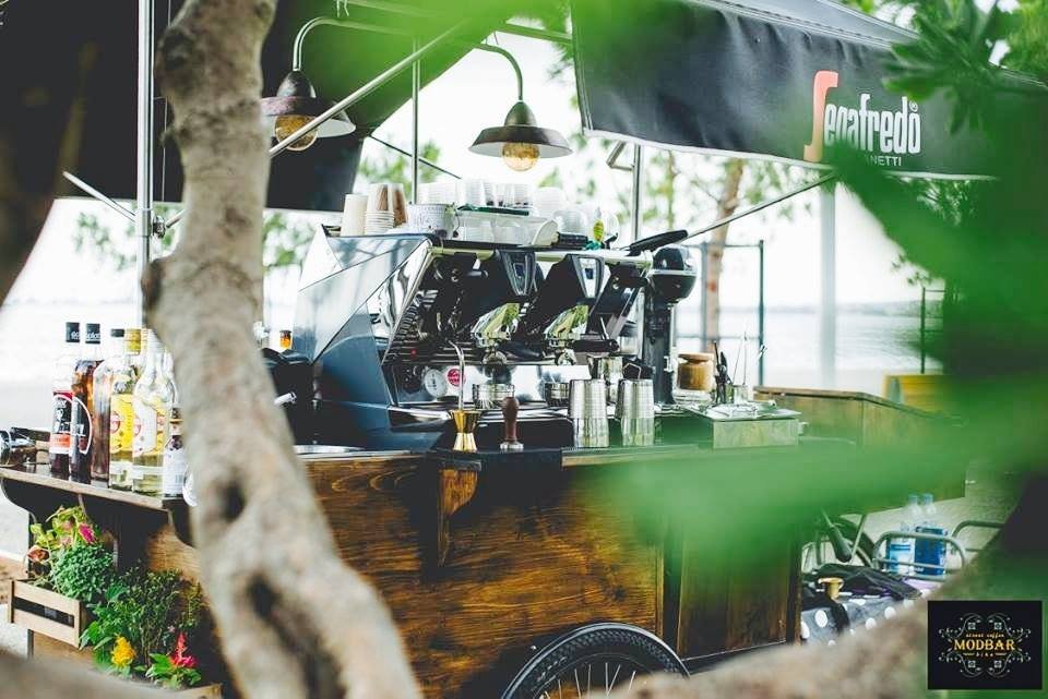 Δύο κοπέλες στη Θεσσαλονίκη είχαν ΤΗΝ ιδέα -Εκαναν το ποδήλατό τους καφετέρια [εικόνες] | iefimerida.gr 6