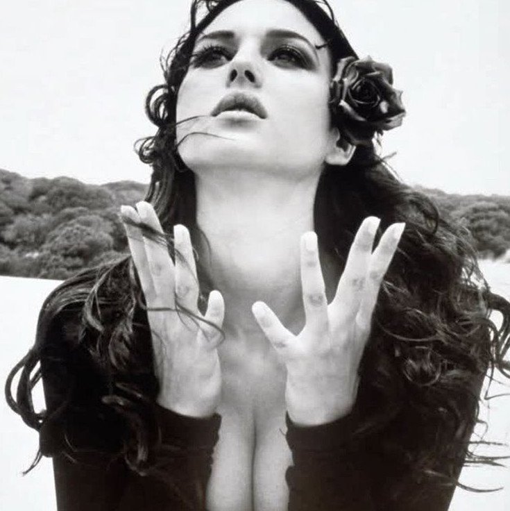 Η Μόνικα Μπελούτσι σπάει το Instagram -Ντεμπούτο με τα 28 πιο σέξι καρέ της [εικόνες] | iefimerida.gr 2