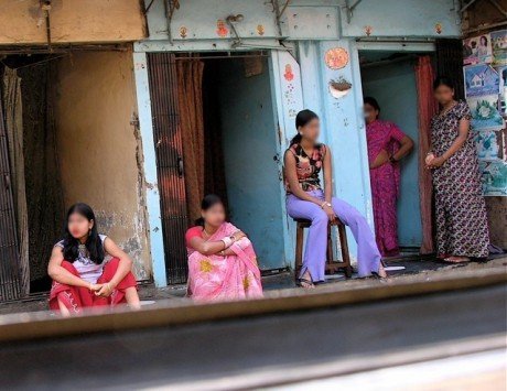 Πωλούνται ανήλικα κορίτσια στο Νεπάλ, μετά τον σεισμό [εικόνες] | iefimerida.gr 2