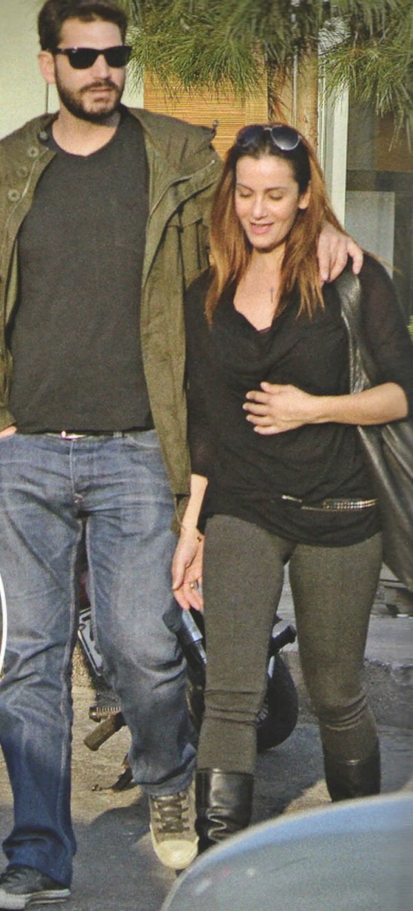 Τεσσάρων μηνών έγκυος η Δέσποινα Ολυμπίου -Ο κούκλος πατέρα του παιδιού της [εικόνες] | iefimerida.gr 3