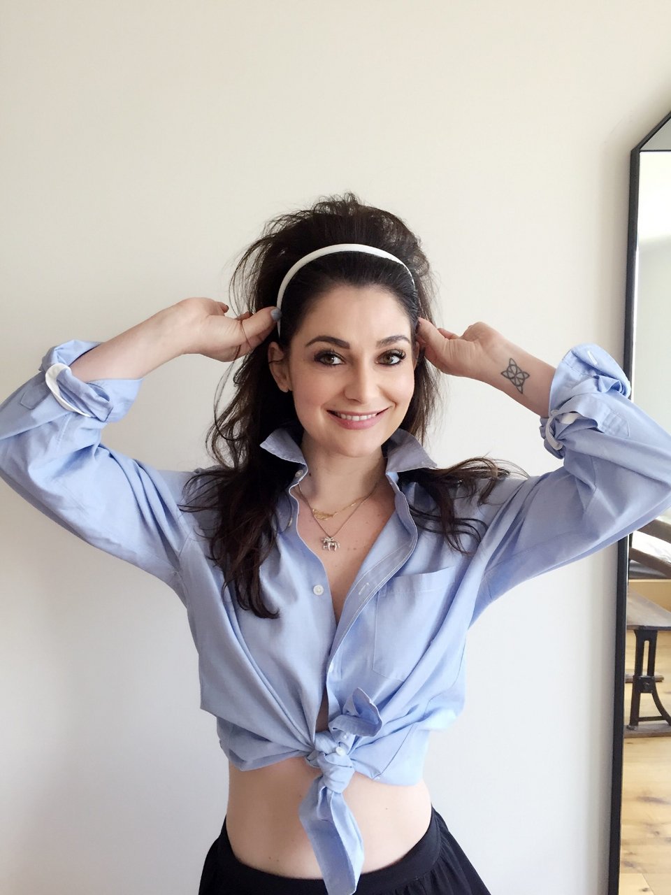 Κοιμήθηκες εκτός σπιτιού; -3 εύκολα και γρήγορα χτενίσματα [εικόνες] | iefimerida.gr 5