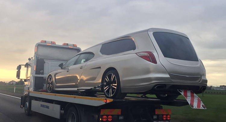 Απίστευτο: Η πρώτη Porsche... νεκροφόρα | iefimerida.gr 3