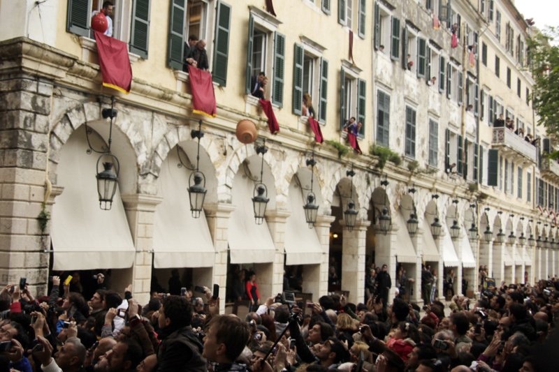 Ελληνικό Πάσχα: Ιδιαίτερα, άγνωστα έθιμα από όλη τη χώρα [εικόνες] | iefimerida.gr 0