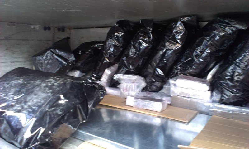 Πάτρα: Μπλόκο του λιμενικού σε 145 κιλά ναρκωτικών -Ηταν κρυμμένα σε φορτηγό [εικόνες] | iefimerida.gr 1