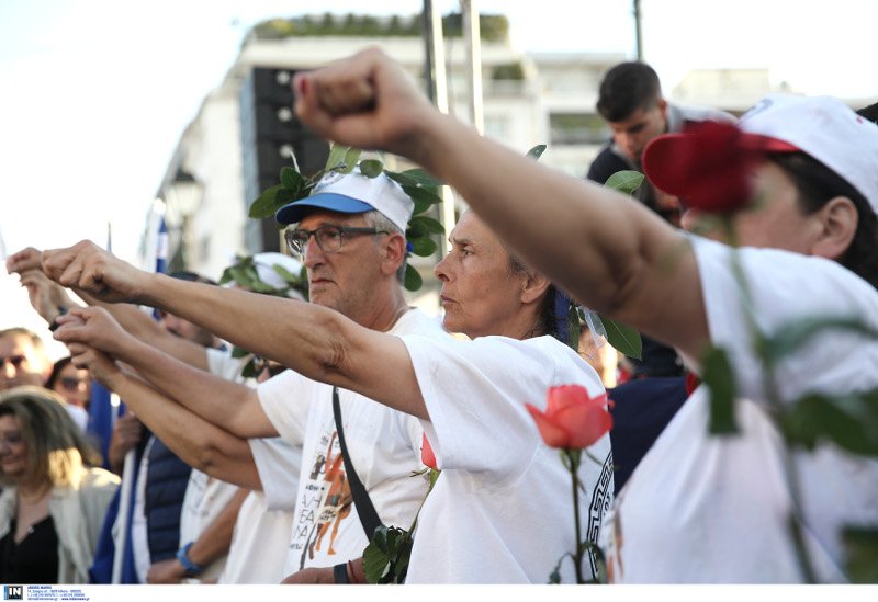 Εφθασαν στο Σύνταγμα μετά από μία εβδομάδα -Πορεία από την Πάτρα στην Αθήνα με τα πόδια [εικόνες] | iefimerida.gr 0