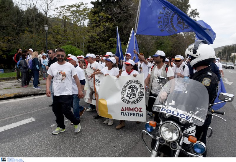 Εφθασαν στο Σύνταγμα μετά από μία εβδομάδα -Πορεία από την Πάτρα στην Αθήνα με τα πόδια [εικόνες] | iefimerida.gr 6