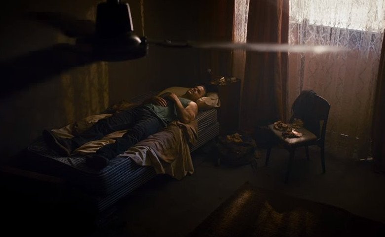 Ο Ματ Ντέιμον διαδηλώνει έξω από το ελληνικό κοινοβούλιο!  [εικόνες & βίντεο] | iefimerida.gr 1