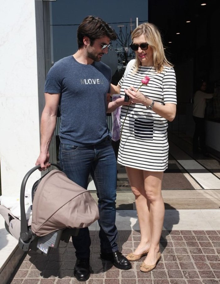 Ζέτα Δούκα: Μας δείχνει για πρώτη φορά την νεογέννητη κορούλα της [εικόνες]  | iefimerida.gr 1