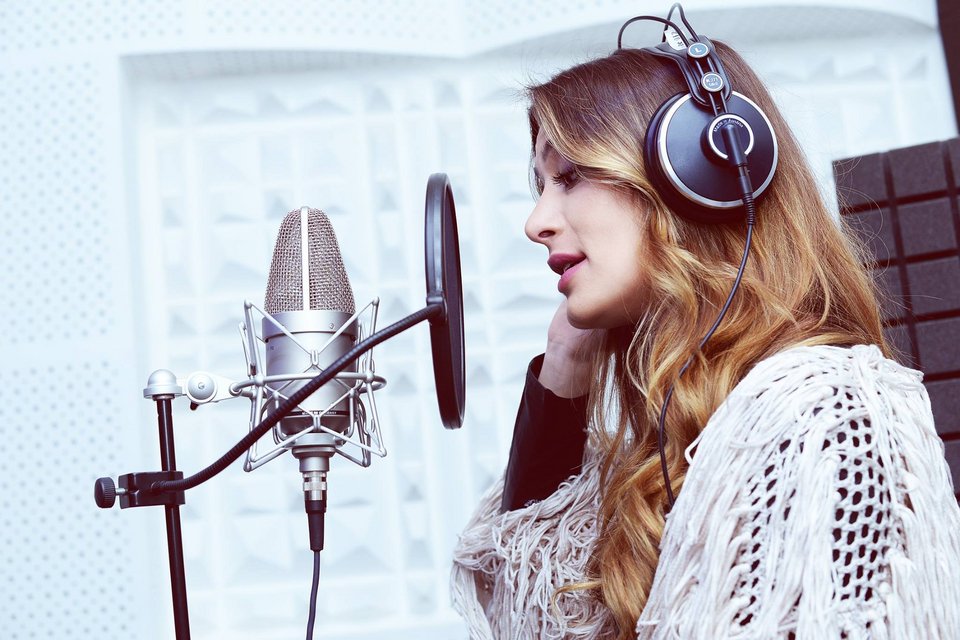 Ποια είναι η «Μπιγιονσέ» της Αρμενίας που αναστάτωσε την Eurovision [εικόνες & βίντεο] | iefimerida.gr 5