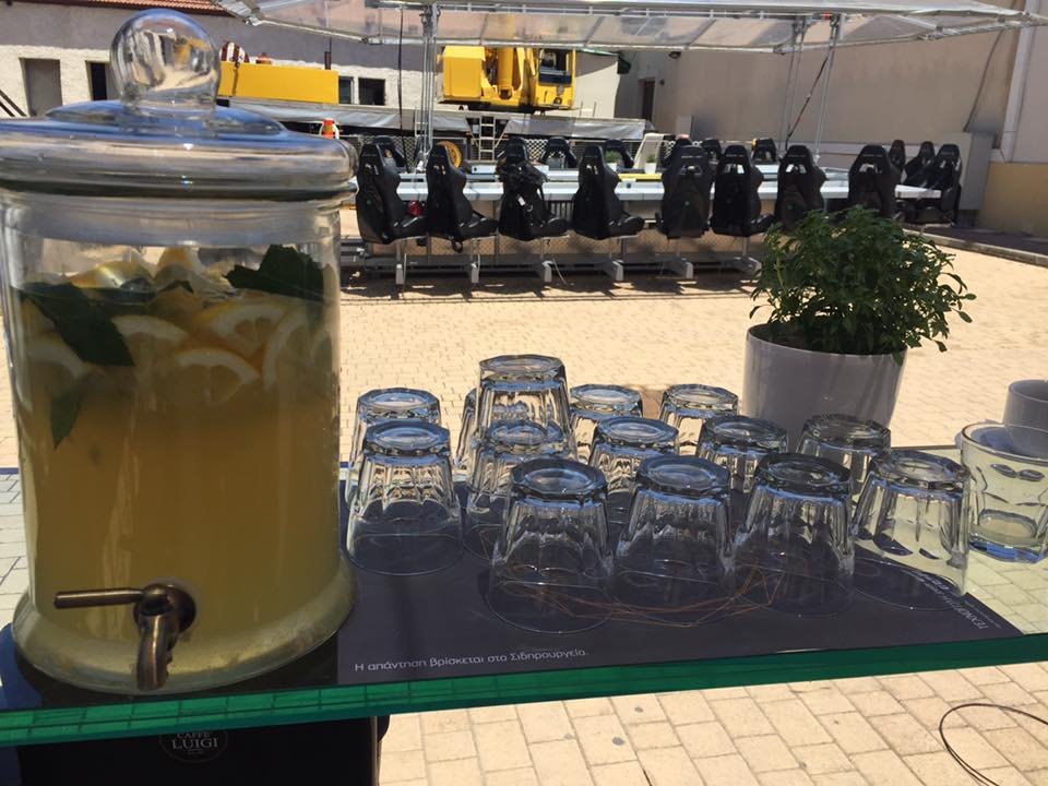 «Dinner in the Sky» -Μια αξέχαστη γαστρονομική εμπειρία με την Αθήνα «στο πιάτο» [εικόνες] | iefimerida.gr 14