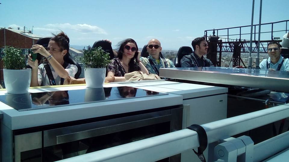 «Dinner in the Sky» -Μια αξέχαστη γαστρονομική εμπειρία με την Αθήνα «στο πιάτο» [εικόνες] | iefimerida.gr 3
