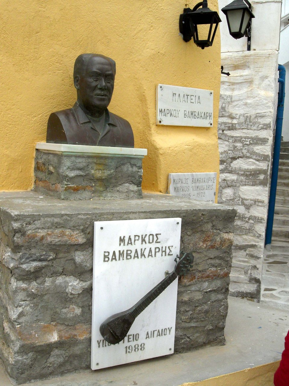 Μάρκος Βαμβακάρης: Η πολυτάραχη ζωή του «πατριάρχη» του ρεμπέτικου [εικόνες-βίντεο] | iefimerida.gr 0