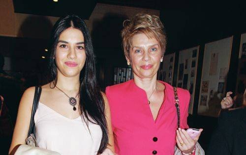 Η όμορφη κόρη της Κατερίνας Παπακώστα είναι ηθοποιός! [εικόνες] | iefimerida.gr 7