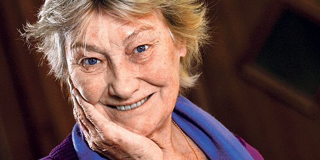 Η μητέρα της Κάρλα Μπρούνι αποκαλύπτει: «Την έκανα με τον 19χρονο γιο του εραστή μου» [εικόνες] | iefimerida.gr 4