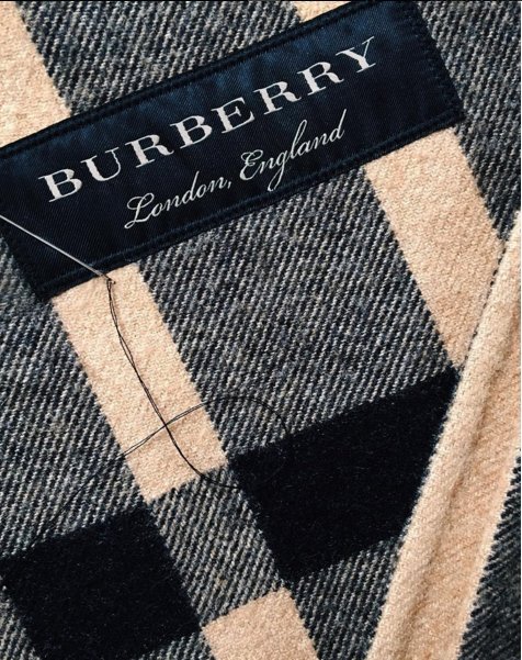 Ετσι φτιάχνονται οι περίφημες καμπαρντίνες Burberry [εικόνες] | iefimerida.gr 1