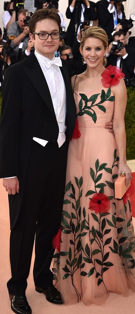 Η Αννα Γουίντορ δεν τόλμησε -Με βαρετό ντύσιμο στο Met Gala [εικόνες & βίντεο] | iefimerida.gr 0