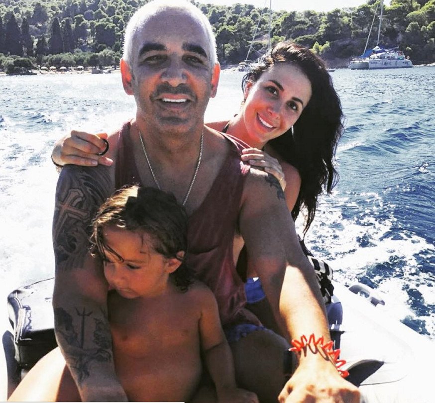 Χωρίζει ο δισεκατομμυριούχος Αλκης Δαυίδ με την καλλονή σύζυγό του; Τι λένε οι ίδιοι για την κρίση στο γάμο τους [εικόνες] | iefimerida.gr 7