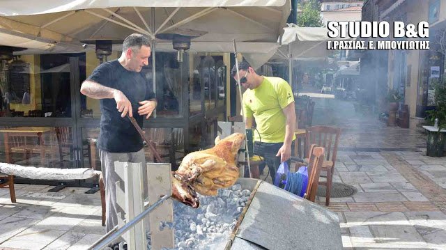 Ενα Ναύπλιο, αλλιώς: Γέμισε σούβλες με οβελίες [εικόνες & βίντεο] | iefimerida.gr 7