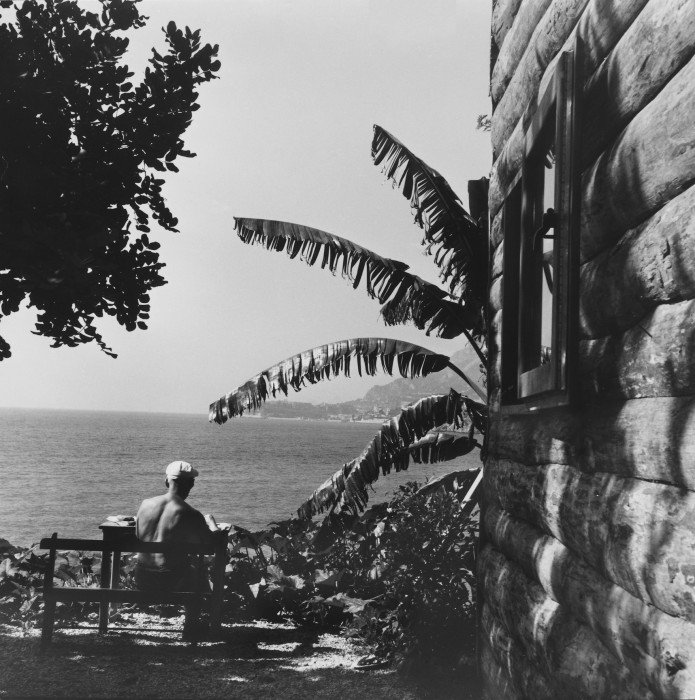 Το καλοκαίρι του αρχιτέκτονα Λε Κορμπιζιέ μέσα από τον φακό του Λουσιέν Ερβέ[εικόνες] | iefimerida.gr 1