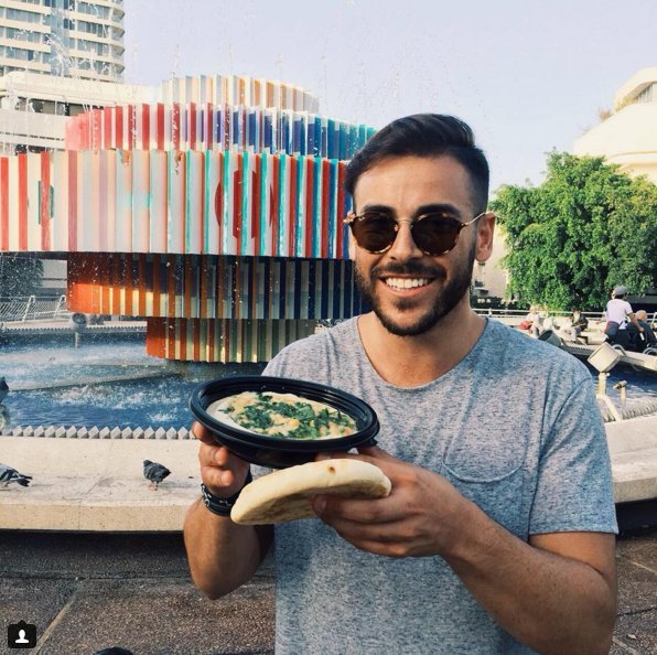 «Καυτοί» άνδρες με χούμους «τρελαίνουν» το Instagram [εικόνες] | iefimerida.gr 2