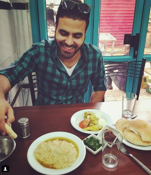 «Καυτοί» άνδρες με χούμους «τρελαίνουν» το Instagram [εικόνες] | iefimerida.gr 3