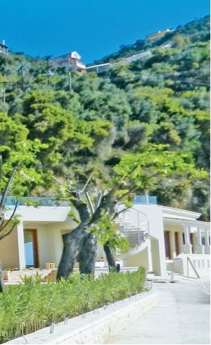 Το εντυπωσιακό παλάτι της βασιλικής οικογένειας του Κατάρ στην Κέρκυρα -Χλιδή με χρυσές λεπτομέρειες [εικόνες] | iefimerida.gr 1